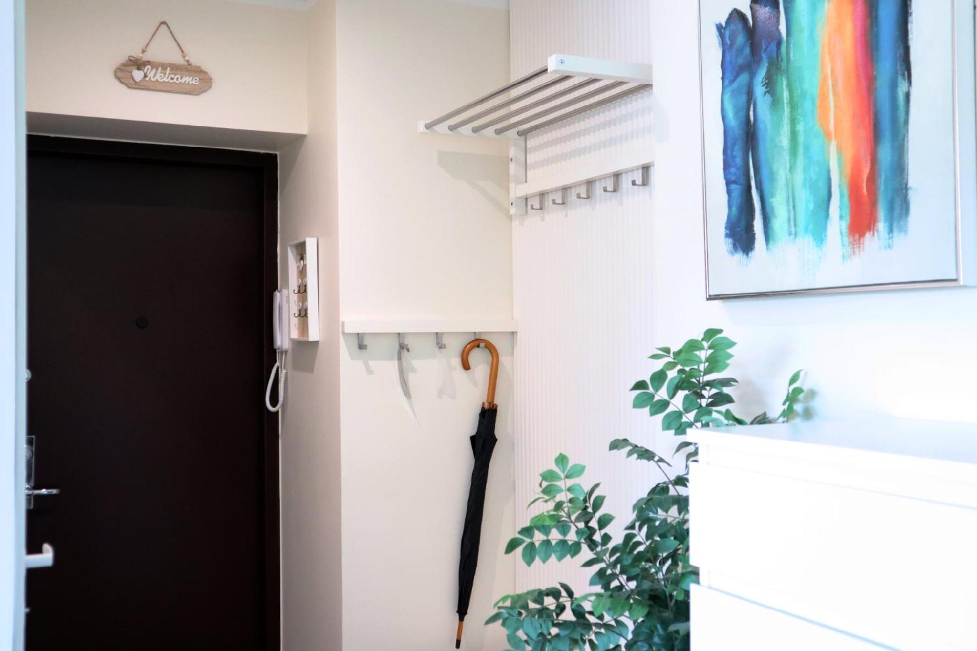 Stella's Airport - Near Airport And Bus Station - Near Tram, Bus And Train Stops - Free Wifi, Parking And Netflix - Bath - New Renovation * Tallinna