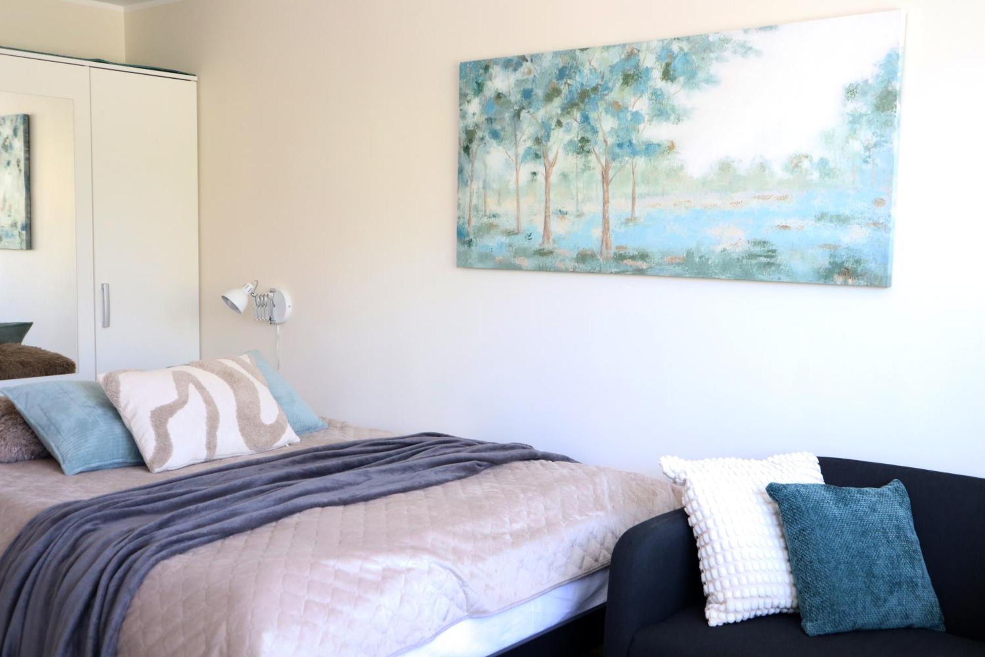 Stella's Airport - Near Airport And Bus Station - Near Tram, Bus And Train Stops - Free Wifi, Parking And Netflix - Bath - New Renovation Huoneisto Tallinna