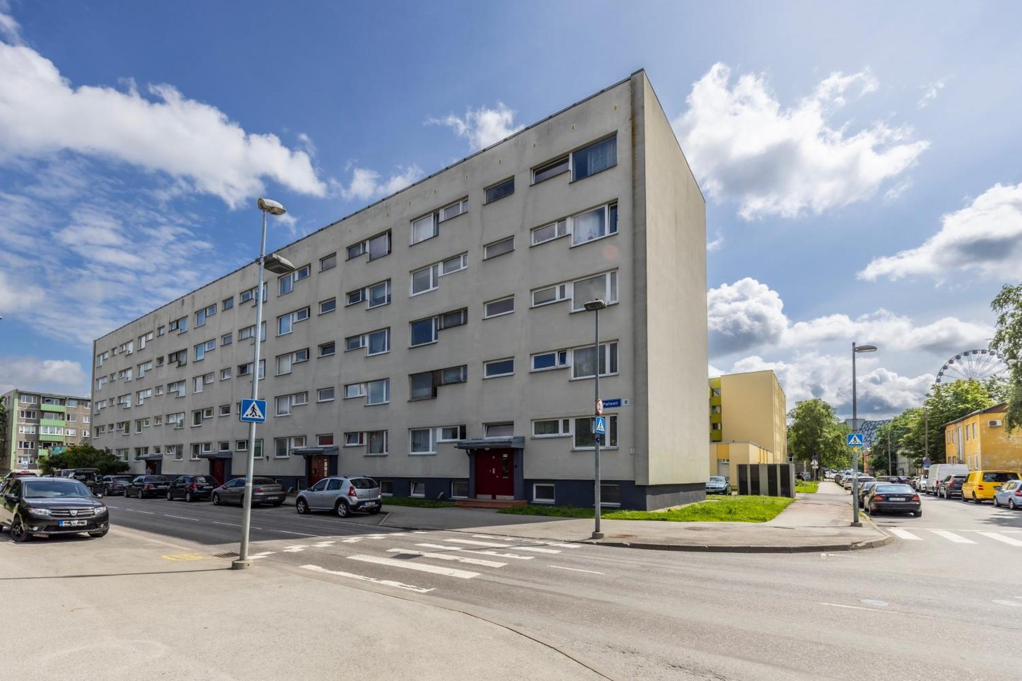 Stella's Airport - Near Airport And Bus Station - Near Tram, Bus And Train Stops - Free Wifi, Parking And Netflix - Bath - New Renovation